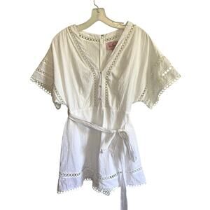 KOS Resort White Eyelet Lace Subtle Sparkle Mini Romper Bow Tie Waist | M